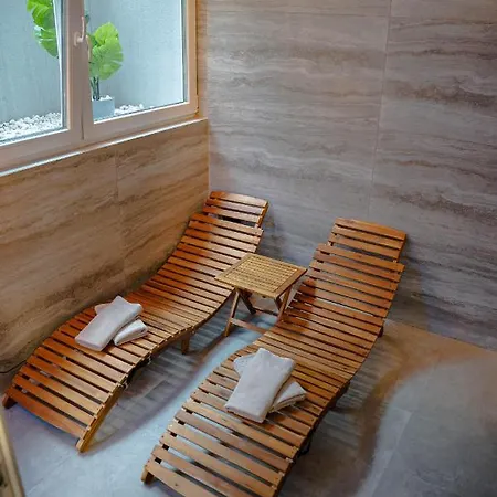 アパート Alpeart Units *