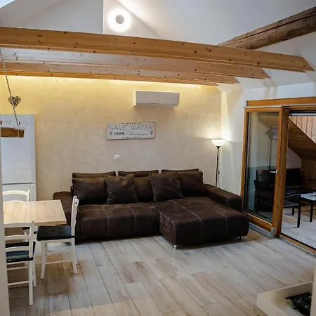 アパート Alpeart Units