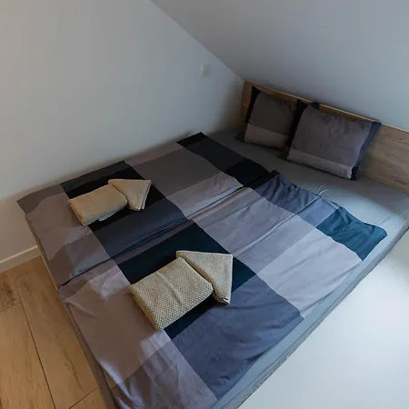 Alpeart Units アパート