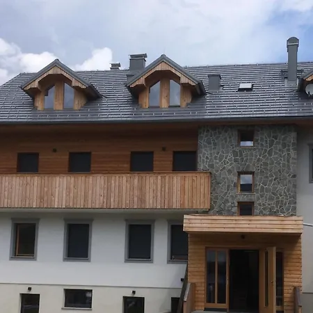 アパート Alpeart Units