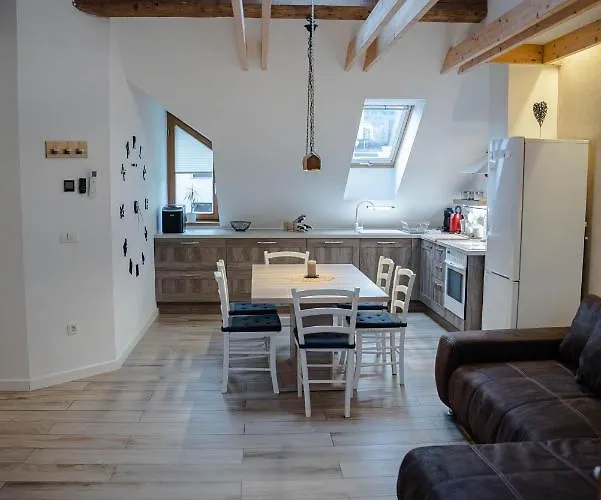 Alpeart Units בוהין